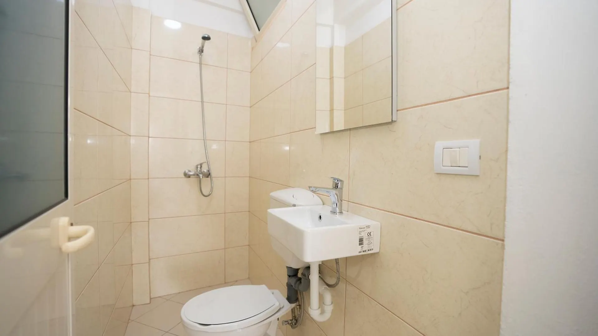 Golden Sleep Hostel Shkodër Arnavutluk